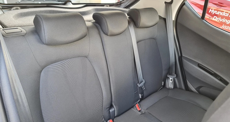 Hyundai i10 cena 51900 przebieg: 68622, rok produkcji 2018 z Trzebinia małe 562